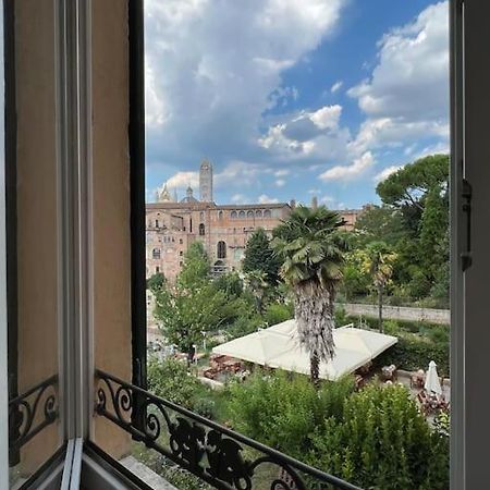 Appartamento A Due Passi Dal Duomo Сієна Екстер'єр фото